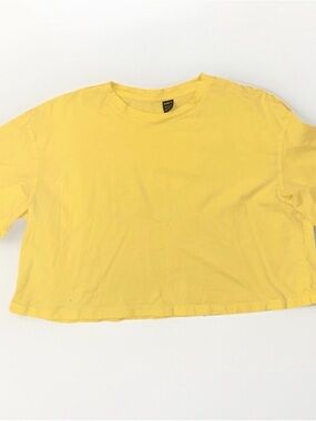 SHEIN Yellow Cropped Tee